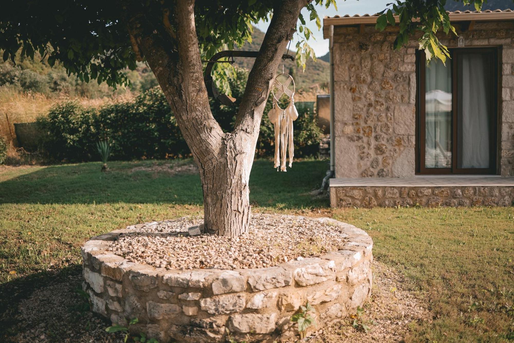 Tsanis Estate Aparthotel Parga Exterior photo